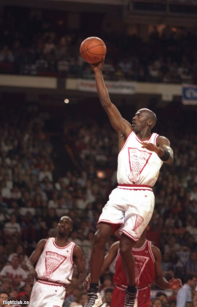 air jordan 10,aj10 乔丹上脚 Air Jordan 10 "Steel" 历史回顾 Michael Jordan Wears 'Steel' Air Jordan 10 X in 1994 (1)
