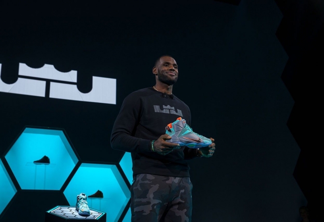 LBJ12,LeBron 12 LBJ12发售日期 LeBron 12 波特兰发布会现场回顾 LBJ12,LeBron 12 LBJ12发售日期 LeBron 12 波特兰发布会现场回顾