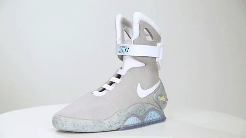 Nike Air Mag 道具版 Mag 与 Nike Air Mag 细节对比 Nike Air Mag 道具版 Mag 与 Nike Air Mag 细节对比