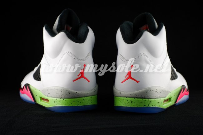 136027-115,AJ5,Air Jordan 5 136027-115 AJ5 Air Jordan 5 “Space Jam”清晰细节图赏 136027-115,AJ5,Air Jordan 5 136027-115 AJ5 Air Jordan 5 “Space Jam”清晰细节图赏