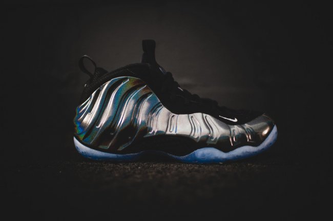 314996-900,Foamposite One,Foam 314996-900全息喷 钢铁感再现,Nike Air Foamposite One “Hologram” 近赏 314996-900,Foamposite One,Foam 314996-900全息喷 钢铁感再现,Nike Air Foamposite One “Hologram” 近赏