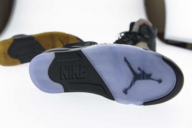 AJ5,Air Jordan 5 AJ5 2016发售信息 Nike Air 后跟 Air Jordan 5 黑银确认发售 AJ5,Air Jordan 5 AJ5 2016发售信息 Nike Air 后跟 Air Jordan 5 黑银确认发售