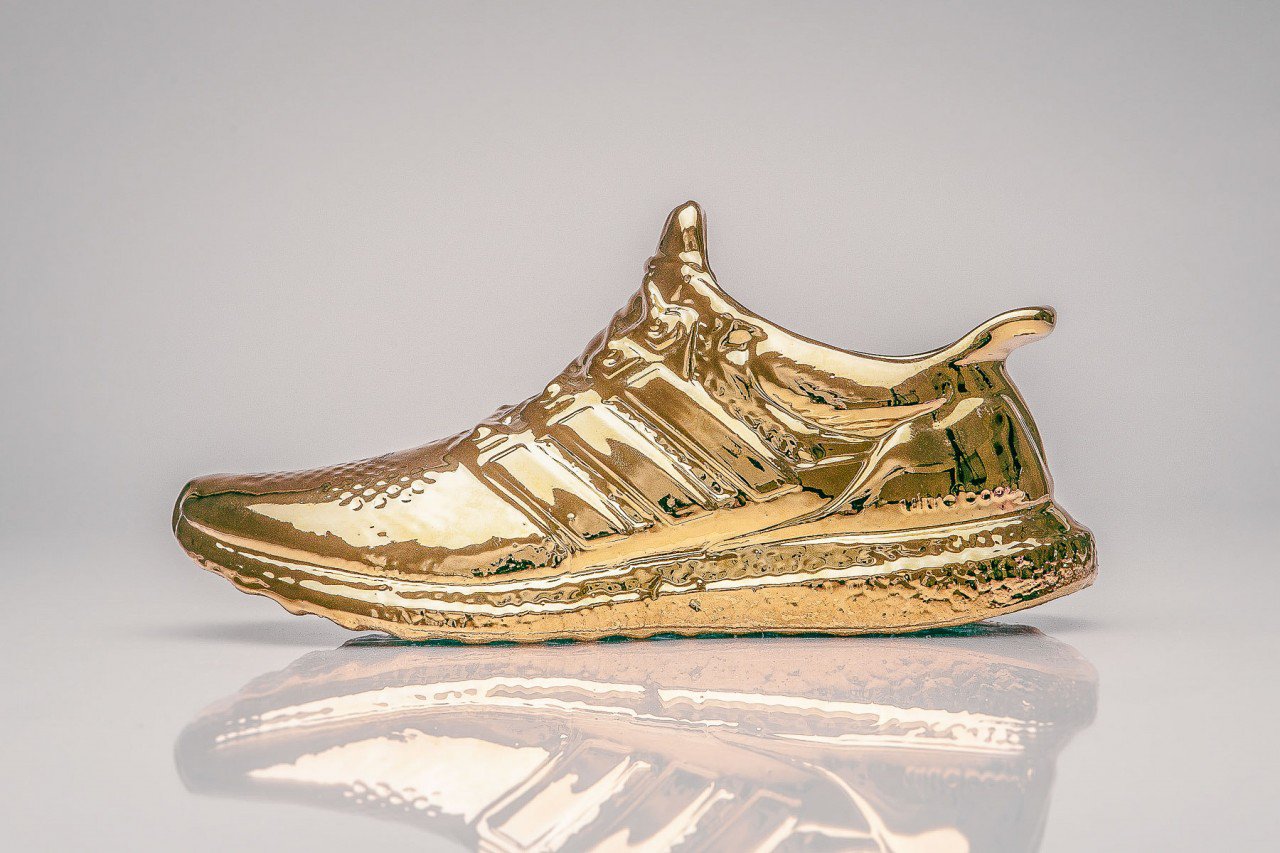 Ultra Boost,adidas,adidas Ultr 中国传统工艺打造 adidas Ultra Boost 陶瓷艺术品 Ultra Boost,adidas,adidas Ultr 中国传统工艺打造 adidas Ultra Boost 陶瓷艺术品