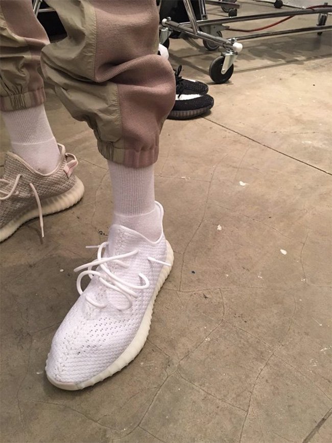 Yeezy 350 Boost,Yeezy 侃爷曝光多双 Yeezy 350 Boost 新款配色 Yeezy 350 Boost,Yeezy 侃爷曝光多双 Yeezy 350 Boost 新款配色