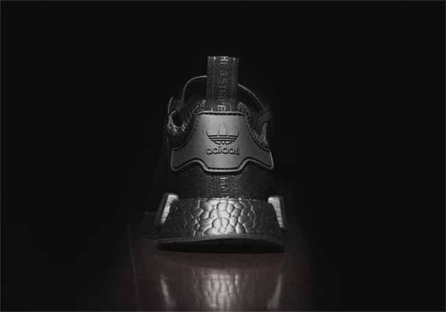 S31508,NMD,adidas S31508 感受 adidas NMD R1 “Triple Black” 的黑魂气息 S31508,NMD,adidas S31508 感受 adidas NMD R1 “Triple Black” 的黑魂气息