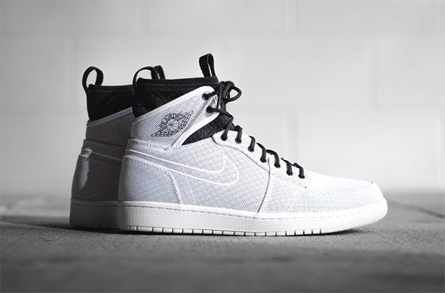 844700-050,844700-132,AJ1,Air 844700-050/844700-132 轻便透气又更时尚,Air Jordan 1 Ultra High 带来黑白双色 844700-050,844700-132,AJ1,Air 844700-050/844700-132 轻便透气又更时尚,Air Jordan 1 Ultra High 带来黑白双色