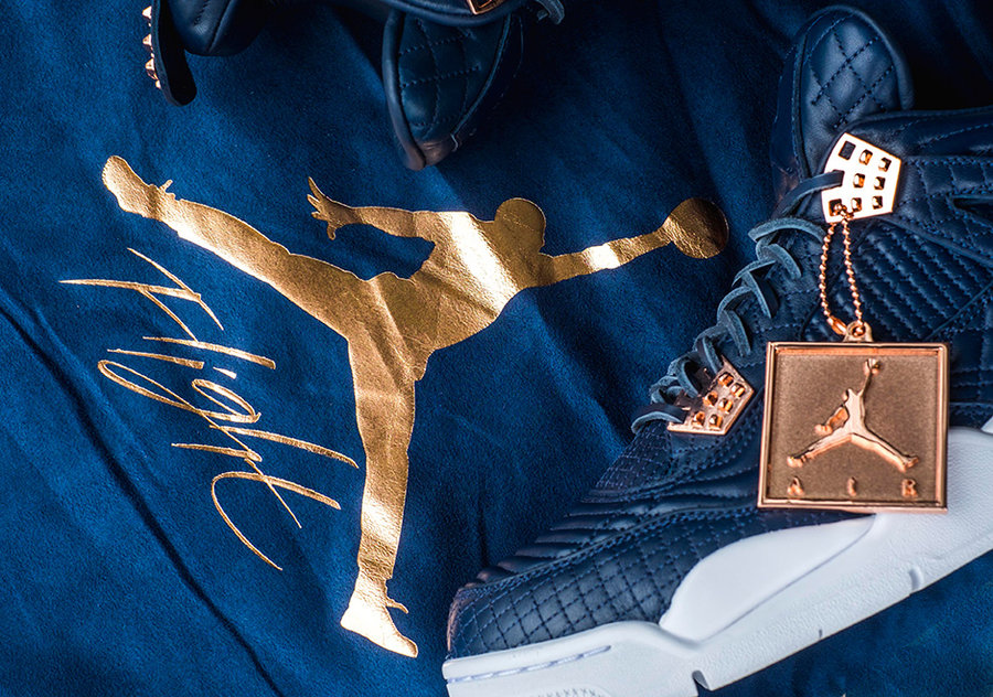 819139-402,AJ4,Air Jordan 4 819139-402AJ4 蓝金华丽细节!Air Jordan 4 Premium “Obsidian” 即将发售! 819139-402,AJ4,Air Jordan 4 819139-402AJ4 蓝金华丽细节!Air Jordan 4 Premium “Obsidian” 即将发售!