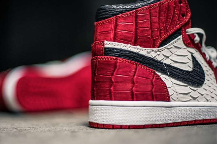 Air Jordan 1,AJ1 奢华至极!Air Jordan 1 “Chicago” 定制版本展示 Air Jordan 1,AJ1 奢华至极!Air Jordan 1 “Chicago” 定制版本展示
