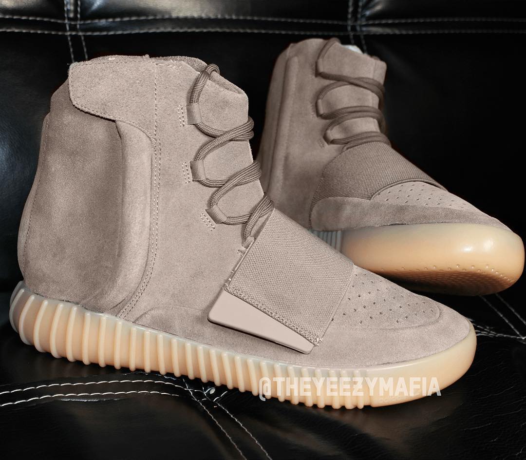 BY2456,Yeezy 750 Boost BY2456 夜光加持!全新的 Yeezy 750 Boost “Light Brown” 实物新图 BY2456,Yeezy 750 Boost BY2456 夜光加持!全新的 Yeezy 750 Boost “Light Brown” 实物新图