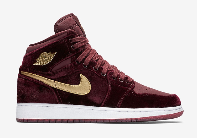 AJ1,Air Jordan 1,832596-640 红丝绒降临!Air Jordan 1 “Night Maroon” 国内率先发售 AJ1,Air Jordan 1,832596-640 红丝绒降临!Air Jordan 1 “Night Maroon” 国内率先发售