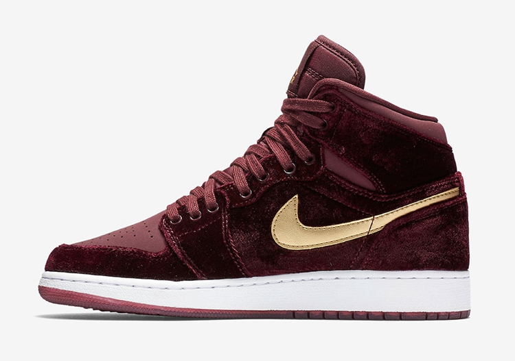 AJ1,Air Jordan 1,832596-640 红丝绒降临!Air Jordan 1 “Night Maroon” 国内率先发售 AJ1,Air Jordan 1,832596-640 红丝绒降临!Air Jordan 1 “Night Maroon” 国内率先发售