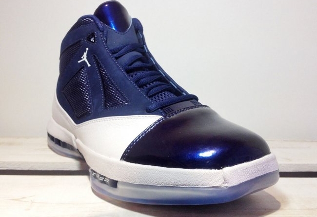 Air Jordan 16,AJ16 实物抢先看!Air Jordan 16 “Midnight Navy” 下月回归 Air Jordan 16,AJ16 实物抢先看!Air Jordan 16 “Midnight Navy” 下月回归
