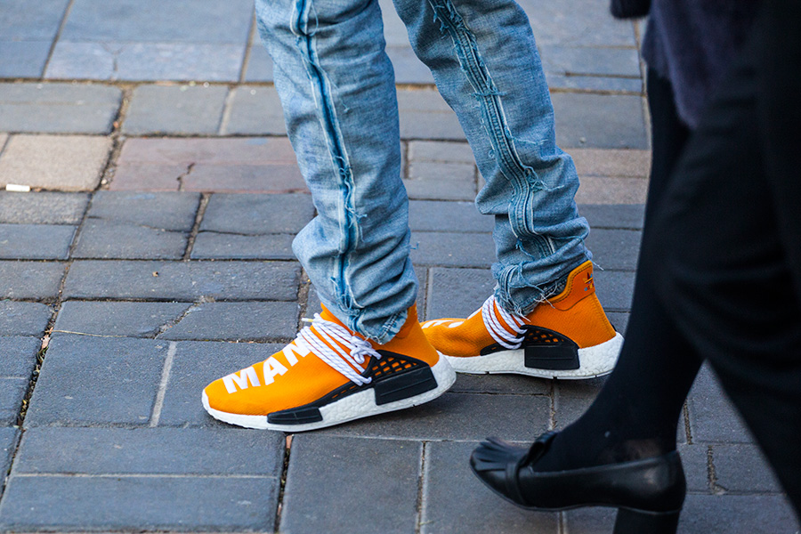 Yeezy 350 Boost,Yeezy 350 Boos 潮流男女集结!三里屯 Yeezy 350 Boost V2 发售现场直击! Yeezy 350 Boost,Yeezy 350 Boos 潮流男女集结!三里屯 Yeezy 350 Boost V2 发售现场直击!