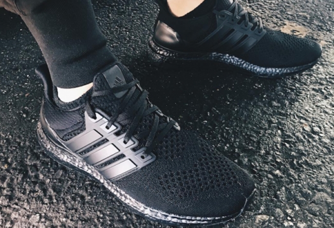adidas,Ultra Boost,Ultra Boost 原价入手人气黑魂!Ultra Boost “Triple Black” 官网明早发售 adidas,Ultra Boost,Ultra Boost 原价入手人气黑魂!Ultra Boost “Triple Black” 官网明早发售