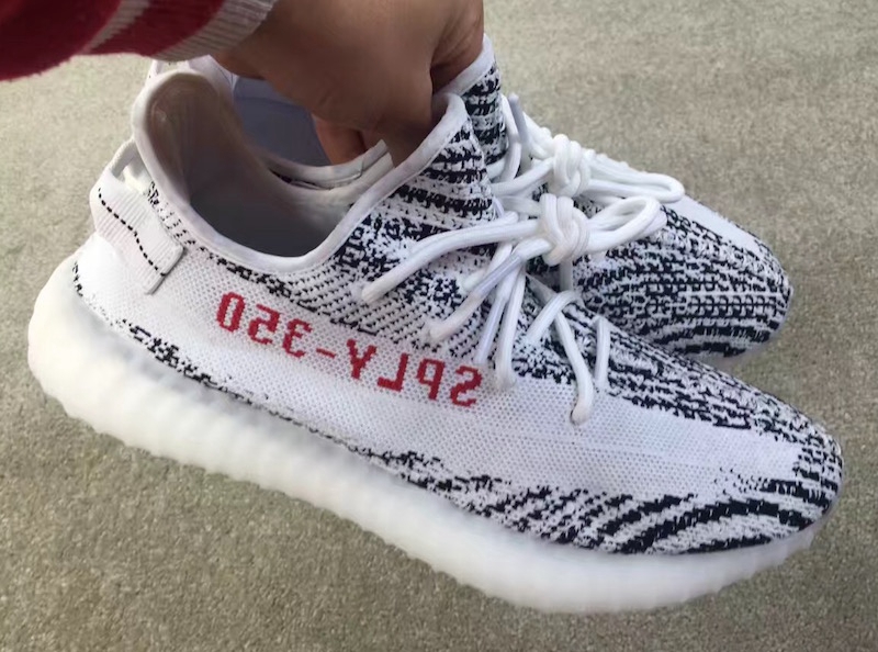 adidas,Yeezy 350 Boost,Boost 这双炒到 2000 刀的“斑马” Yeezy 或将推迟到明年发售 adidas,Yeezy 350 Boost,Boost 这双炒到 2000 刀的“斑马” Yeezy 或将推迟到明年发售