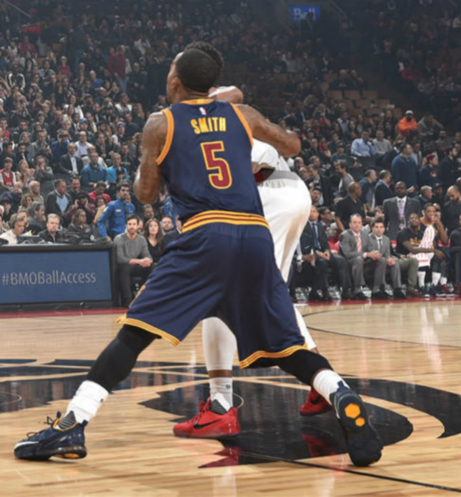 Nike,Kobe AD,Nike LeBron 13 Lo 东部榜首之争!两人上脚个人专属 PE 球鞋! Nike,Kobe AD,Nike LeBron 13 Lo 东部榜首之争!两人上脚个人专属 PE 球鞋!