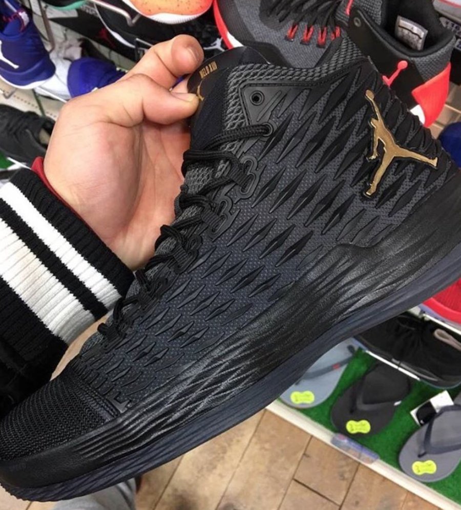 Jordan,Melo M13,881562-004 羽翼加身!安东尼最新战靴 Jordan Melo M13 黑金配色近赏 Jordan,Melo M13,881562-004 羽翼加身!安东尼最新战靴 Jordan Melo M13 黑金配色近赏