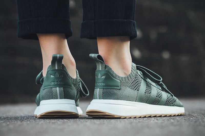 adidas,Flashback Primeknit 加持!adidas Flashback Primeknit “Trace Green” 上脚美图 adidas,Flashback Primeknit 加持!adidas Flashback Primeknit “Trace Green” 上脚美图
