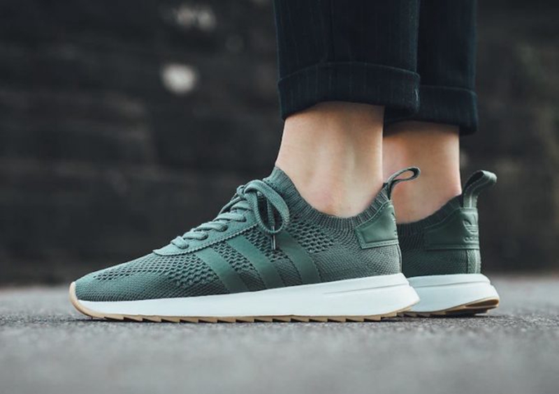 adidas,Flashback Primeknit 加持!adidas Flashback Primeknit “Trace Green” 上脚美图 adidas,Flashback Primeknit 加持!adidas Flashback Primeknit “Trace Green” 上脚美图