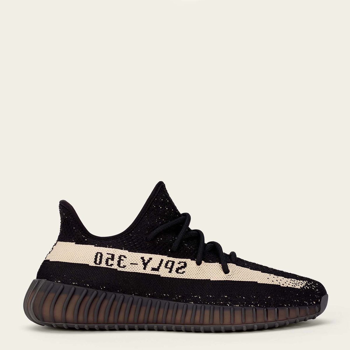 Yeezy 350 Boost V2,Yeezy 350 B 本周六发售!黑白 Yeezy 350 Boost V2 官方图片释出! Yeezy 350 Boost V2,Yeezy 350 B 本周六发售!黑白 Yeezy 350 Boost V2 官方图片释出!