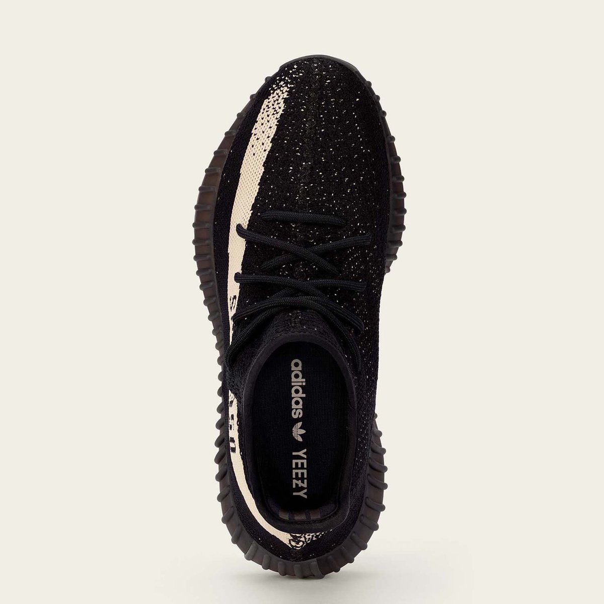 Yeezy 350 Boost V2,Yeezy 350 B 本周六发售!黑白 Yeezy 350 Boost V2 官方图片释出! Yeezy 350 Boost V2,Yeezy 350 B 本周六发售!黑白 Yeezy 350 Boost V2 官方图片释出!