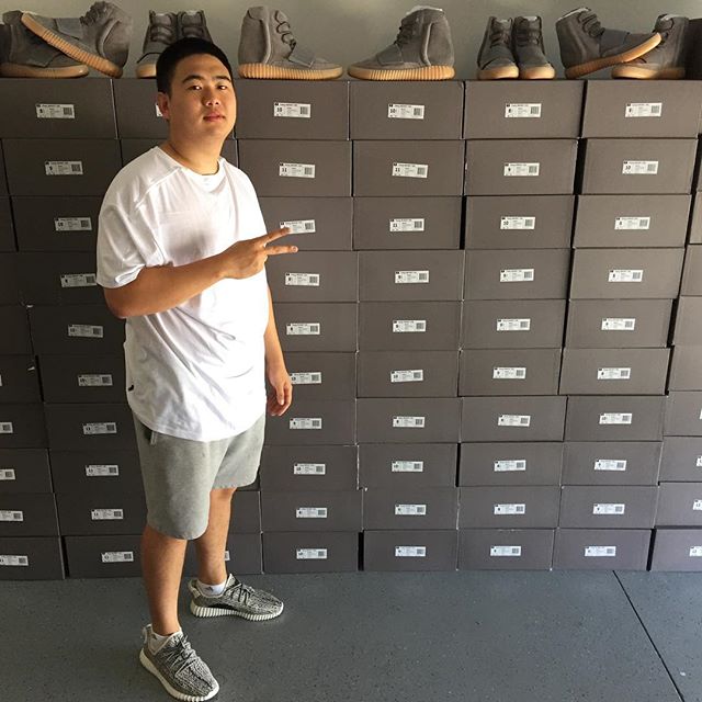 adidas,Yeezy Boost 350 V2 拉仇恨!华人鞋贩晒出 Yeezy 350 Boost V2 “Black/White” adidas,Yeezy Boost 350 V2 拉仇恨!华人鞋贩晒出 Yeezy 350 Boost V2 “Black/White”