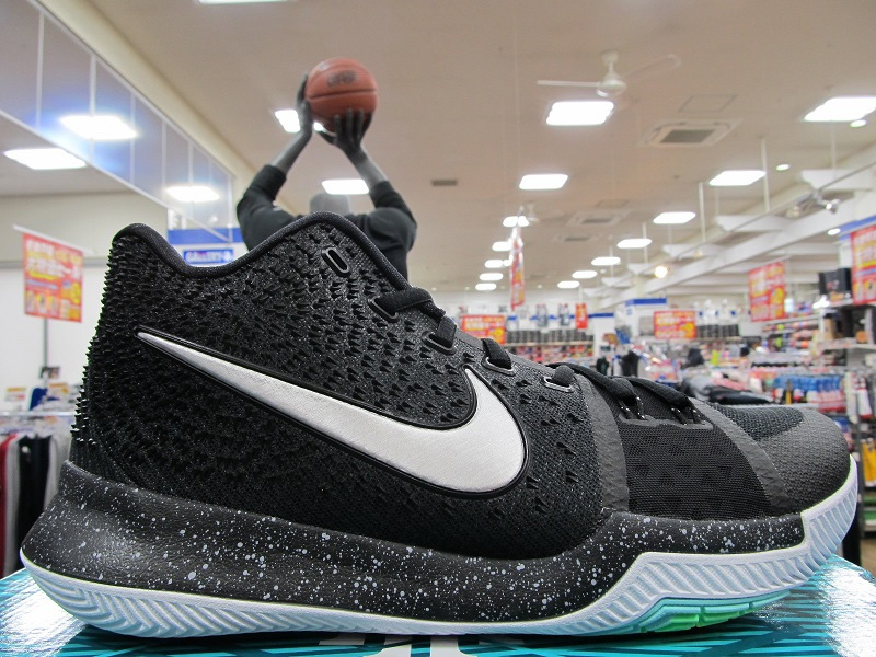 852395-018,Kyrie 3,Nike 852395-018 圣诞大礼!Kyrie 3 首发配色将于本周末发售 852395-018,Kyrie 3,Nike 852395-018 圣诞大礼!Kyrie 3 首发配色将于本周末发售