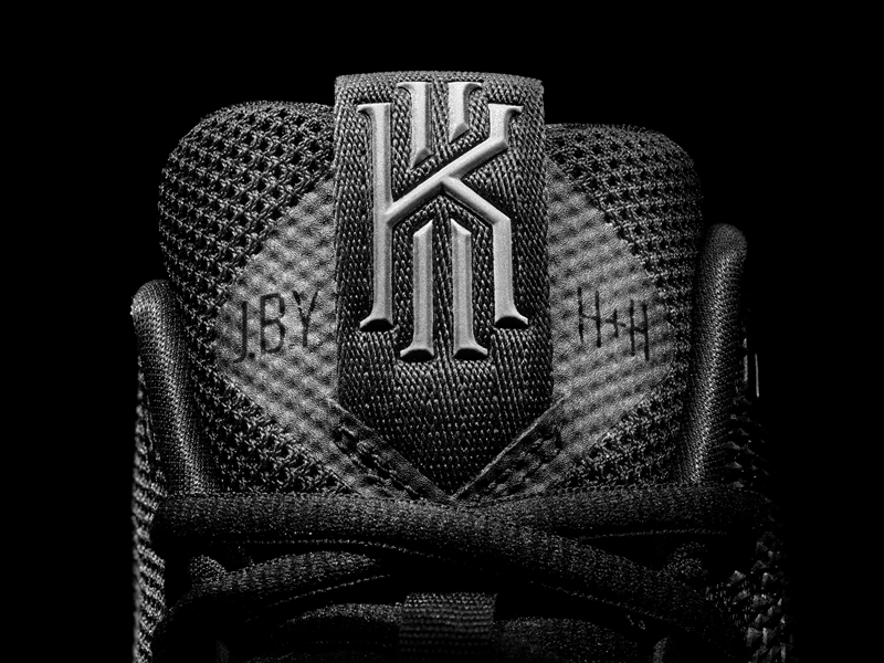 Nike,Kyrie 3,852395-018 圣诞大礼!Nike Kyrie 3 “Black Ice” 即将发售 Nike,Kyrie 3,852395-018 圣诞大礼!Nike Kyrie 3 “Black Ice” 即将发售