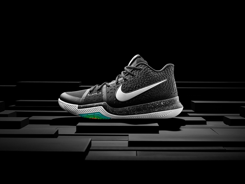 Nike,Kyrie 3,852395-018 圣诞大礼!Nike Kyrie 3 “Black Ice” 即将发售 Nike,Kyrie 3,852395-018 圣诞大礼!Nike Kyrie 3 “Black Ice” 即将发售