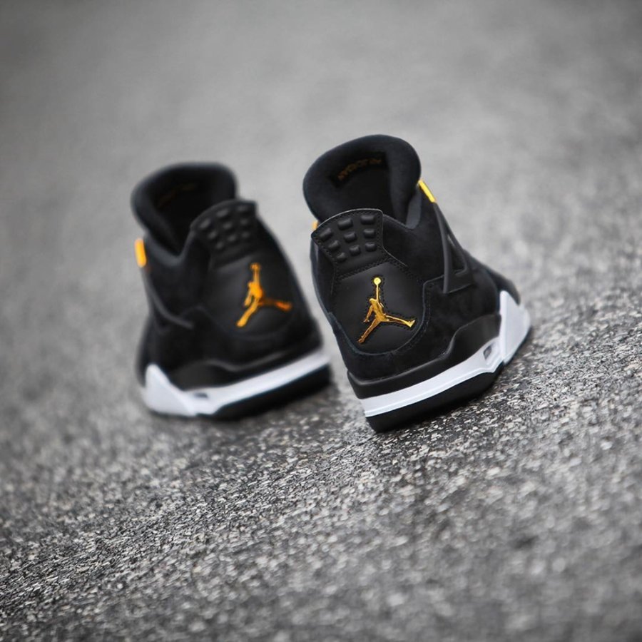 Air Jordan,AJ4,308497-032 实物抢先看!Air Jordan 4 “Royalty” 美图近览 Air Jordan,AJ4,308497-032 实物抢先看!Air Jordan 4 “Royalty” 美图近览