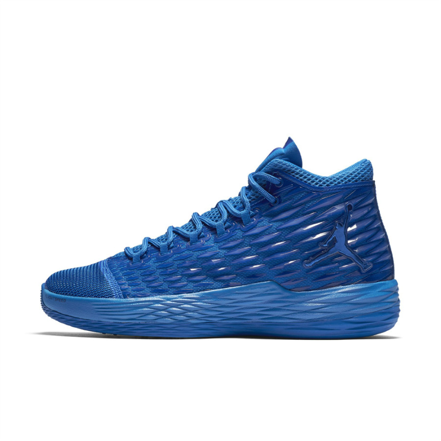 AJ,Jordan Melo M13 冰火两重天!Jordan Melo M13 “All Blue” 官图释出! AJ,Jordan Melo M13 冰火两重天!Jordan Melo M13 “All Blue” 官图释出!