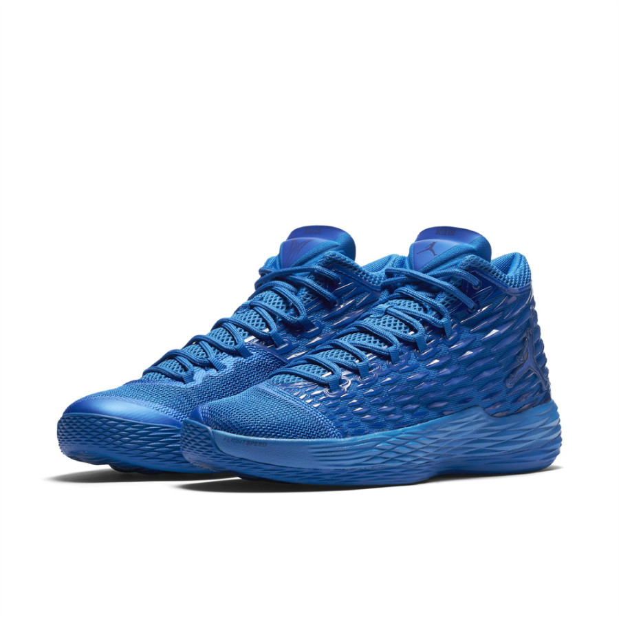 AJ,Jordan Melo M13 冰火两重天!Jordan Melo M13 “All Blue” 官图释出! AJ,Jordan Melo M13 冰火两重天!Jordan Melo M13 “All Blue” 官图释出!