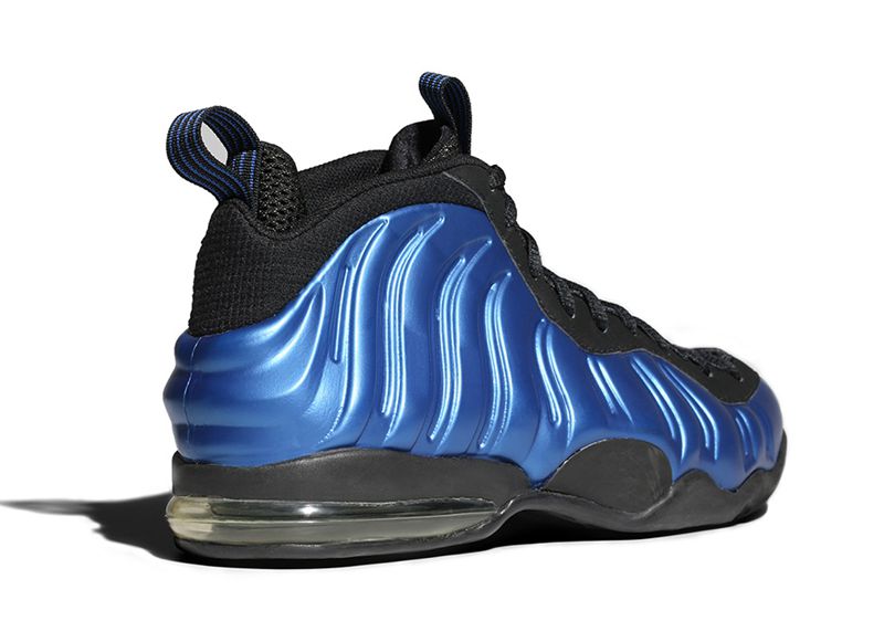 Nike,Air Foamposite One,895320 不可思议!Nike Air Foamposite One 还有过大气垫版本? Nike,Air Foamposite One,895320 不可思议!Nike Air Foamposite One 还有过大气垫版本?