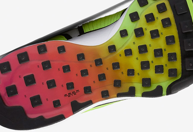 Talaria,Nike 这是一双透过彩虹鞋底能看到超长 Zoom Air 气垫的球鞋 Talaria,Nike 这是一双透过彩虹鞋底能看到超长 Zoom Air 气垫的球鞋