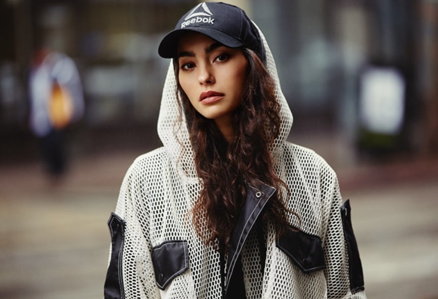 Reebok,Pump Supreme 潮流女神网晒新鞋上脚,你还有机会得到她的签名照片! Reebok,Pump Supreme 潮流女神网晒新鞋上脚,你还有机会得到她的签名照片!