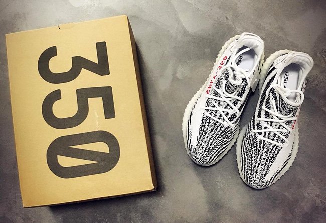adidas,Yeezy Boost 350 V2 Confirmed App 现已开放!“白斑马”全国仅有一所城市发售! adidas,Yeezy Boost 350 V2 Confirmed App 现已开放!“白斑马”全国仅有一所城市发售!