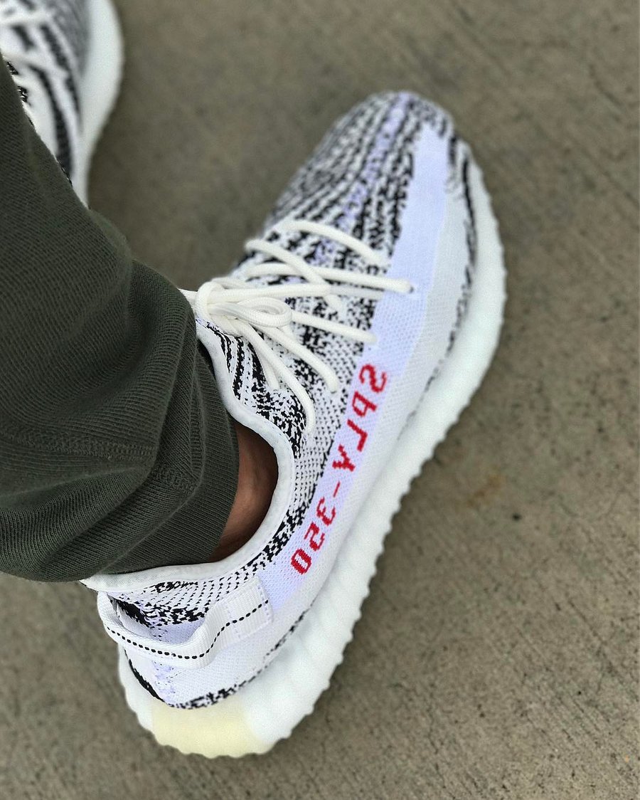 CP9654,Yeezy 350 Boost,Yeezy 3 CP9654 市价 1W 多,丑帅丑帅的白斑马到底有何魅力? CP9654,Yeezy 350 Boost,Yeezy 3 CP9654 市价 1W 多,丑帅丑帅的白斑马到底有何魅力?