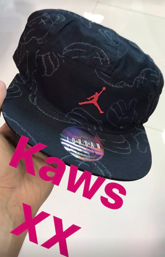 Air Jordan 4,AJ4,Kaws,930155-0 年度重磅联名!Kaws x Air Jordan 4 实物抢先曝光 Air Jordan 4,AJ4,Kaws,930155-0 年度重磅联名!Kaws x Air Jordan 4 实物抢先曝光
