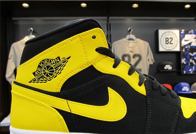 半透明飞翼 logo!air jordan 1 mid "new love" 将再度复刻