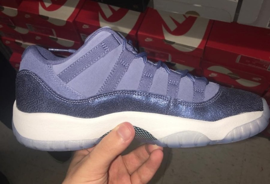 580521-408,AJ11,Air Jordan 11 实物曝光!Air Jordan 11 Low GS “Blue Moon” 四月发售 580521-408,AJ11,Air Jordan 11 实物曝光!Air Jordan 11 Low GS “Blue Moon” 四月发售