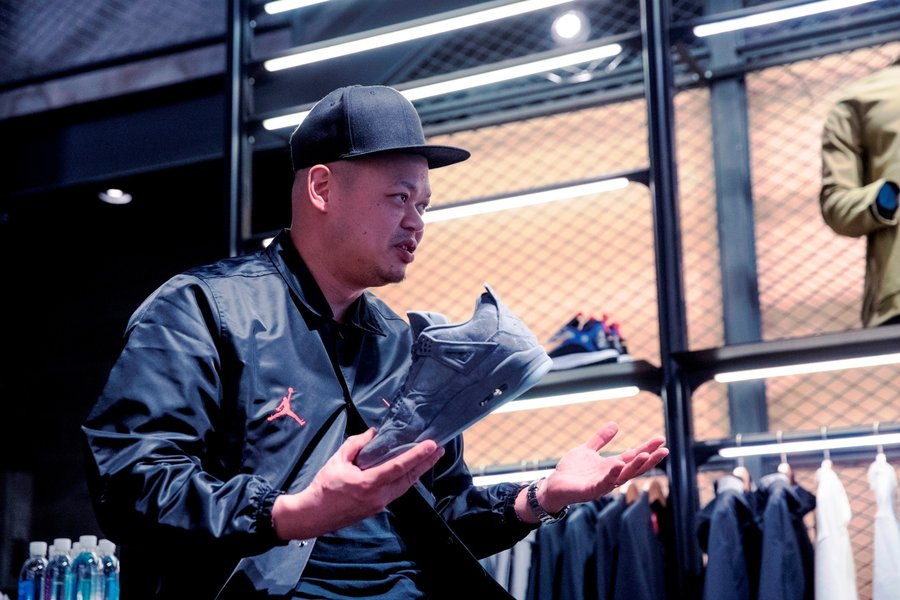 AJ4,Air Jordan 4,KAWS 陈柏霖亲临现场!街头文化与当代艺术的碰撞! AJ4,Air Jordan 4,KAWS 陈柏霖亲临现场!街头文化与当代艺术的碰撞!