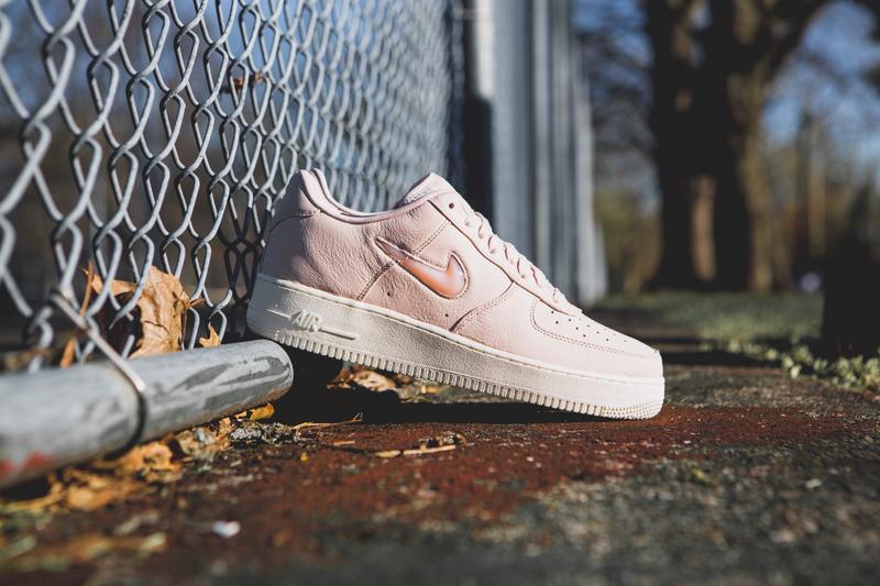 Nike,Air Force 1,Jewel 珍珠迷你勾!三款 Air Force 1 Retro PRM “Jewel” 近期发售 Nike,Air Force 1,Jewel 珍珠迷你勾!三款 Air Force 1 Retro PRM “Jewel” 近期发售