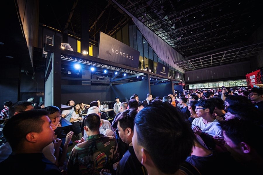 龍柒球鞋嘉年华,球鞋展会 鞋展穿什么球鞋最与众不同?! 龍柒球鞋嘉年华,球鞋展会 鞋展穿什么球鞋最与众不同?!