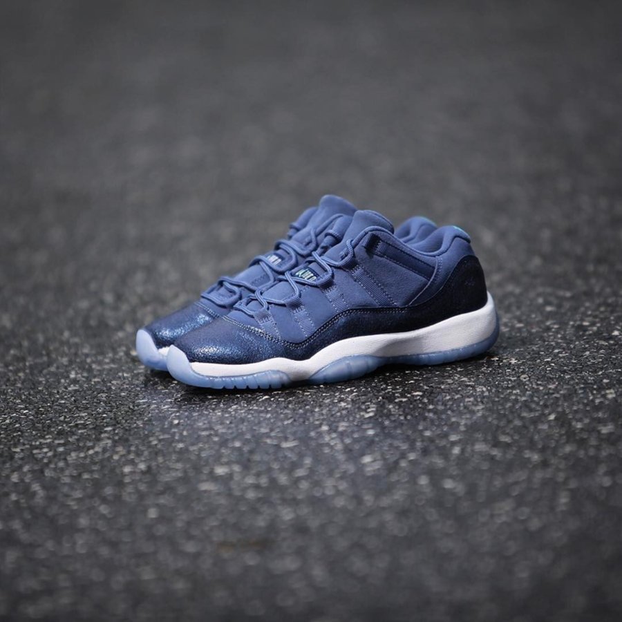Air Jordan 11 Low GS,AJ11,5805 绝美鞋面纹理!蓝月亮 Air Jordan 11 Low GS 实物亮相 Air Jordan 11 Low GS,AJ11,5805 绝美鞋面纹理!蓝月亮 Air Jordan 11 Low GS 实物亮相