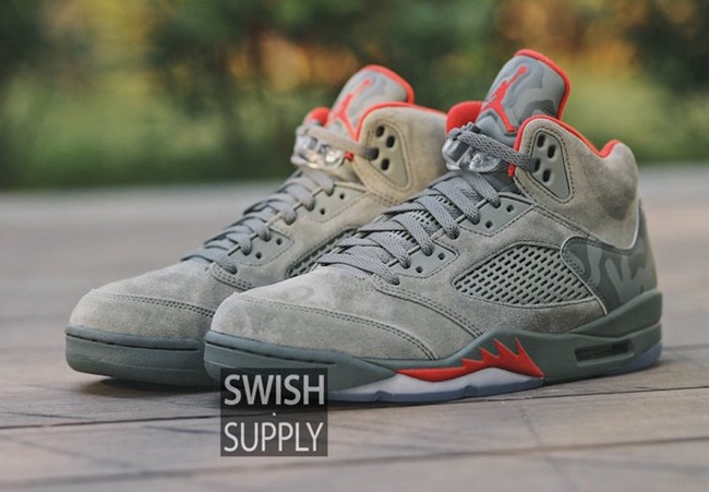 Air Jordan 5,Camo,AJ5,136027-0 暗藏玄机!提前感受 Air Jordan 5 “Camo” 的上脚魅力 Air Jordan 5,Camo,AJ5,136027-0 暗藏玄机!提前感受 Air Jordan 5 “Camo” 的上脚魅力