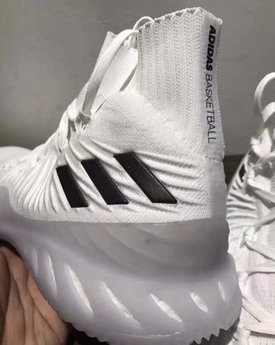 adidas,CrazyExplosive,2017 颜值与性能全面升级!Crazy Explosive 2017 实物曝光 adidas,CrazyExplosive,2017 颜值与性能全面升级!Crazy Explosive 2017 实物曝光