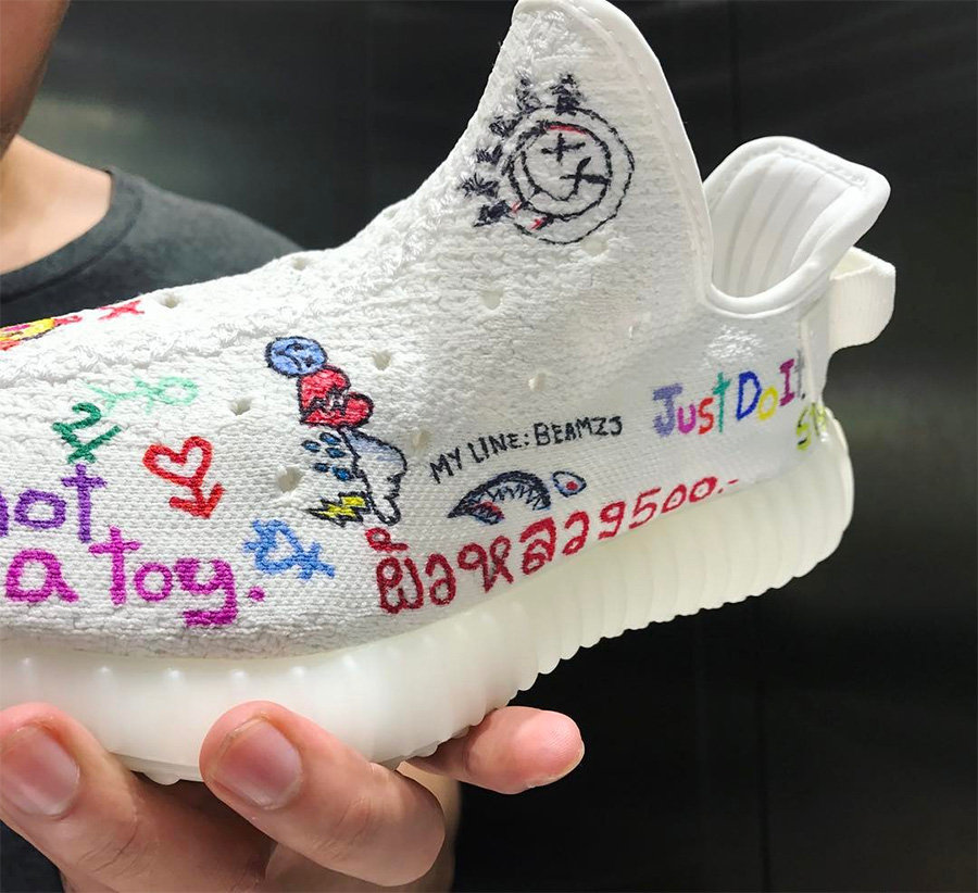 Yeezy 350 Boost V2,Yeezy 350 纯白 Yeezy 350 Boost V2 怕脏?你也可以这样玩! Yeezy 350 Boost V2,Yeezy 350 纯白 Yeezy 350 Boost V2 怕脏?你也可以这样玩!