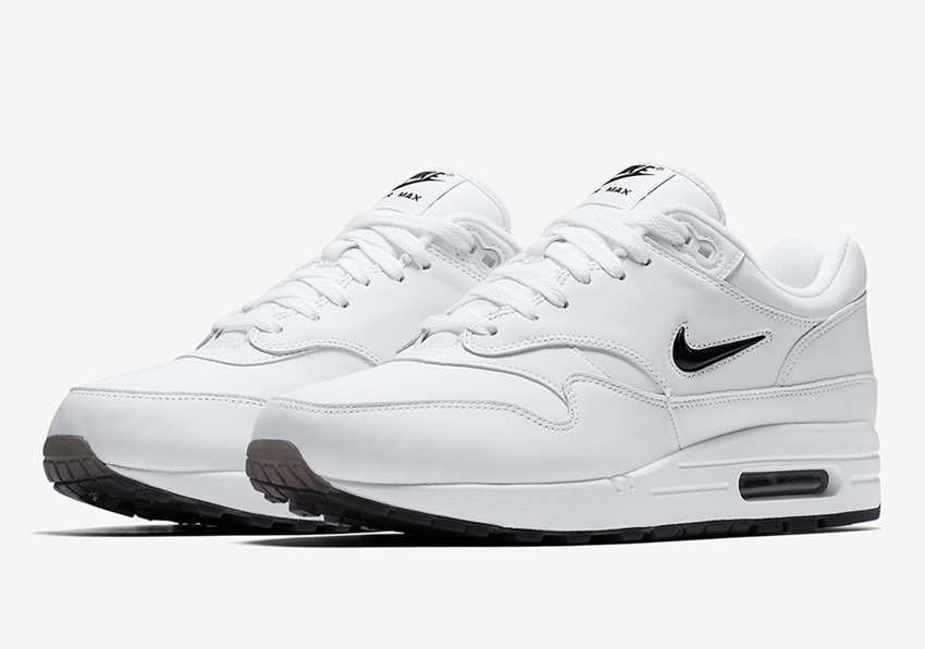 Nike,Air Max 1,918354-103,918 个性又精致!迷你勾的 Air Max 1 “Jewel” 鞋底还暗藏惊喜! Nike,Air Max 1,918354-103,918 个性又精致!迷你勾的 Air Max 1 “Jewel” 鞋底还暗藏惊喜!