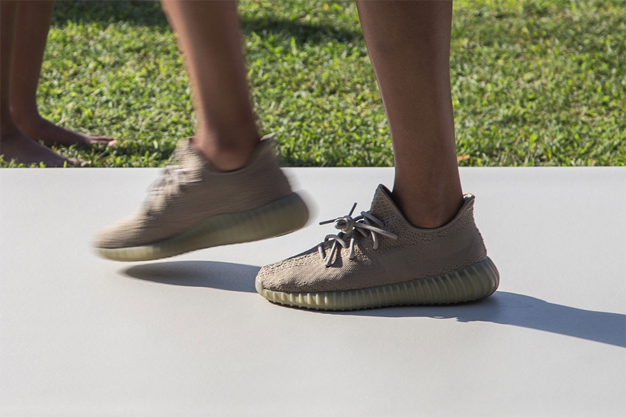 DA9572,Yeezy,Yeezy 350 Boost V DA9572 货量小于红字!关于下月 Yeezy 新品还有这些你需要知道! DA9572,Yeezy,Yeezy 350 Boost V DA9572 货量小于红字!关于下月 Yeezy 新品还有这些你需要知道!