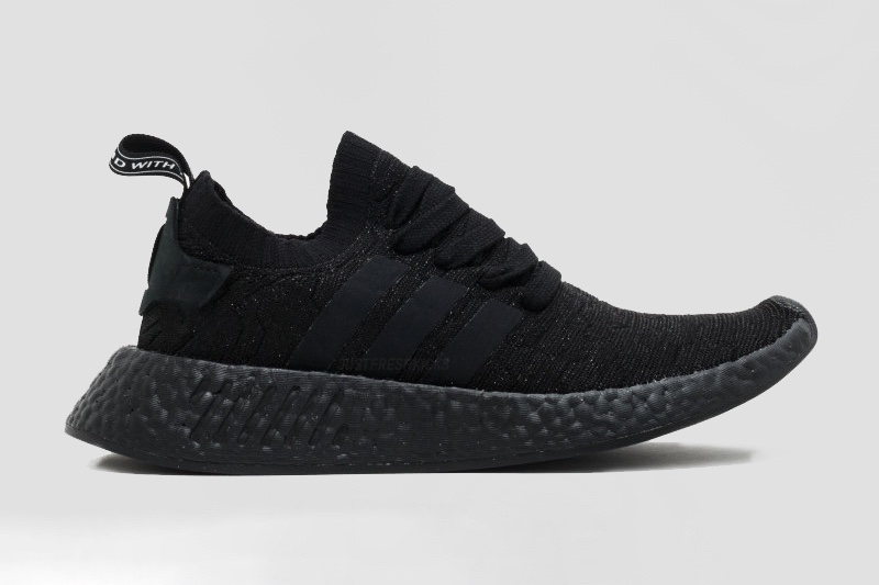 NMD R2,NMD,adidas 值得关注!NMD R2 迎来纯正黑魂配色的降临! NMD R2,NMD,adidas 值得关注!NMD R2 迎来纯正黑魂配色的降临!